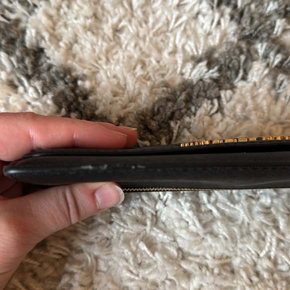 Michael Kors Wallet - Picture 11 of 11